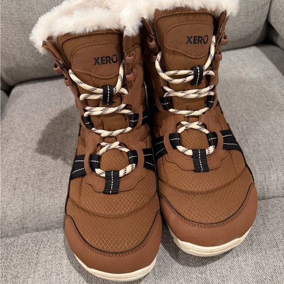 Xero Barefoot Women's Brown Winter Boots size 11 - Picture 1 of 3